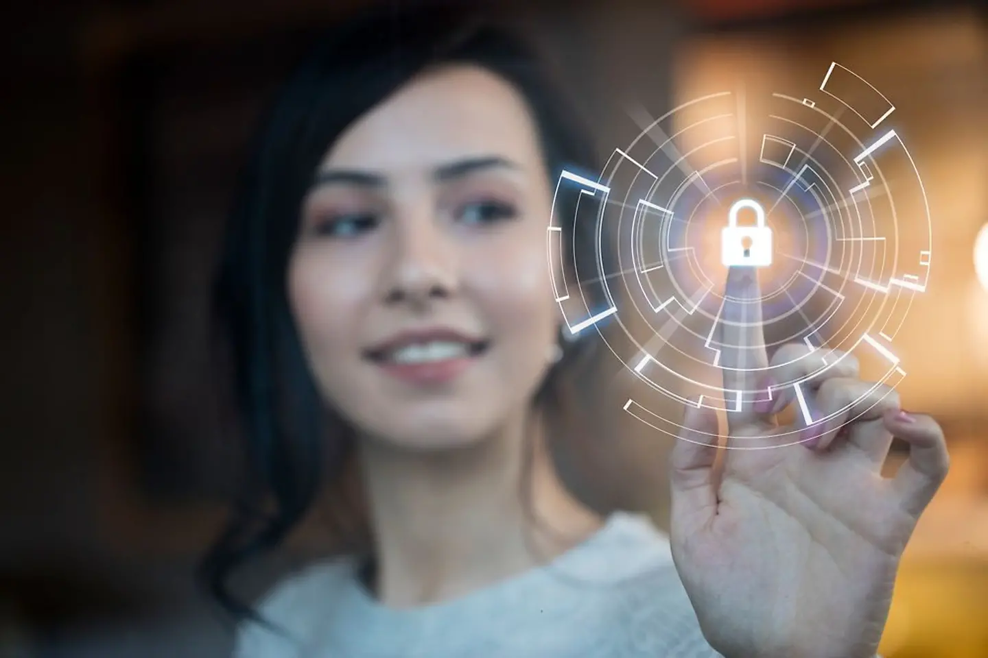 Programador desarrollando soluciones basadas en la nube