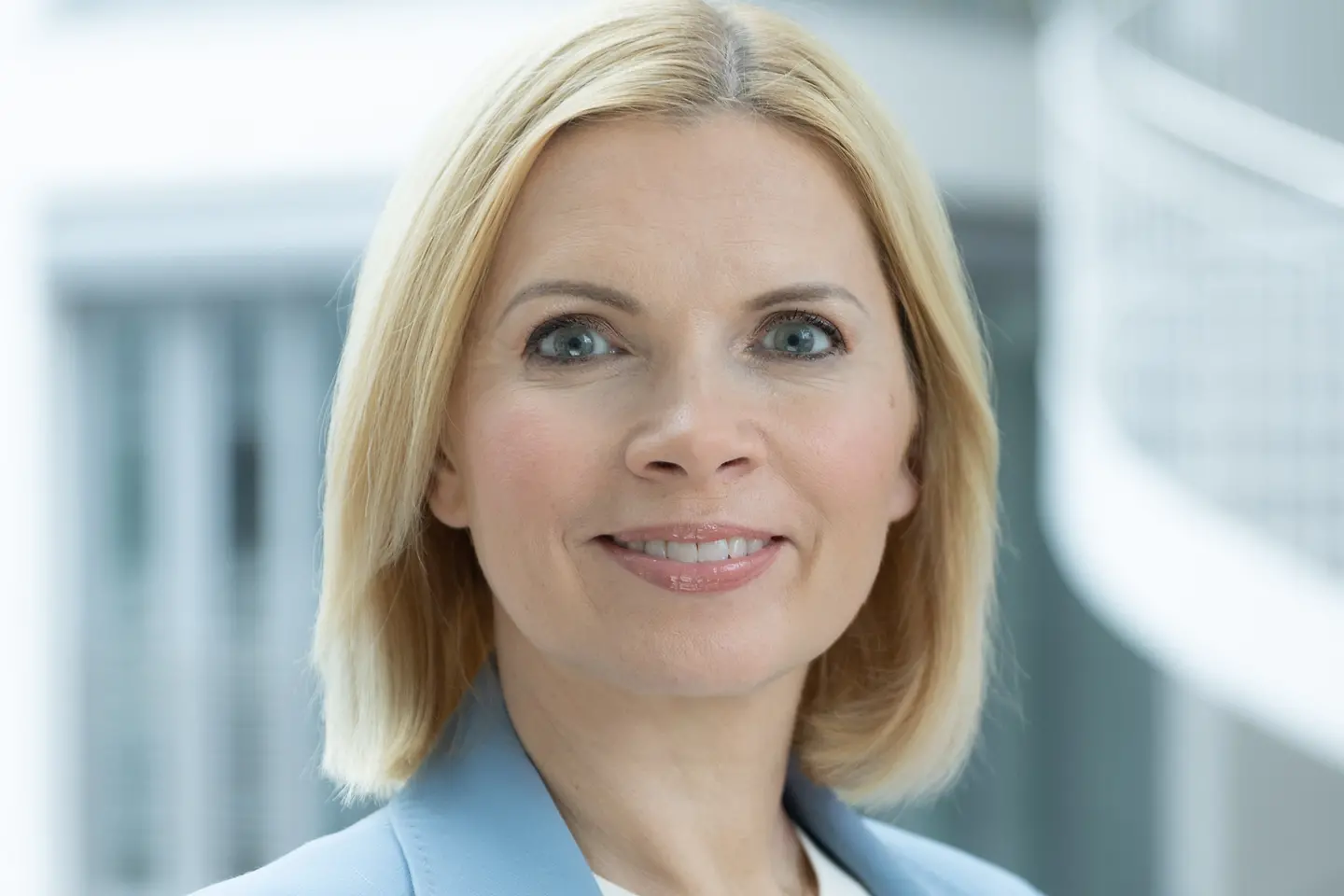 Portrait of Zsuzsanna Friedl, Chief HR Officer at T-Systems